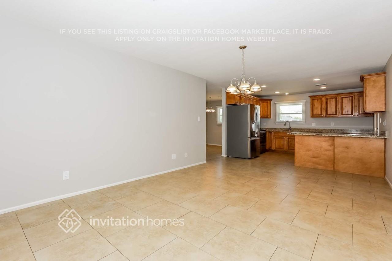 200 N Miller St - Photo 6 of 16