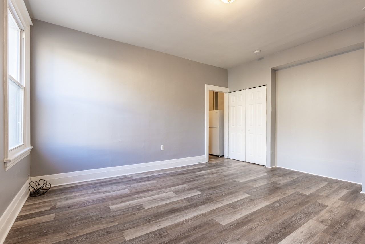 304 South Birmingham Avenue - Photo 2 of 11