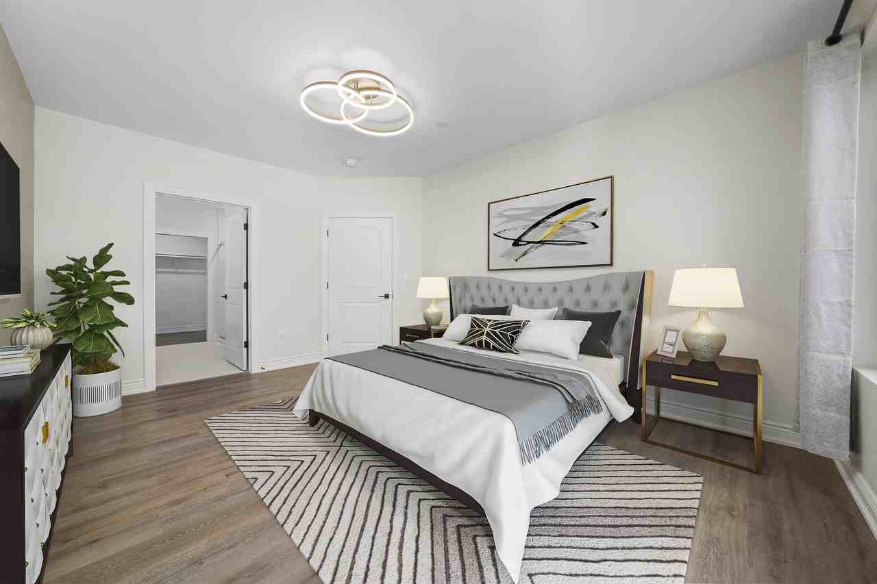 Premier Luxury Apartments - Photo 3 of 44