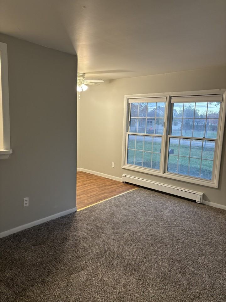 39440 Muffatt Street - Photo 2 of 11