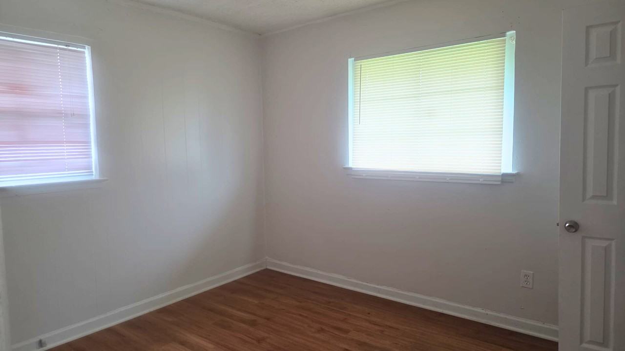 8030 New Riggs Road - Photo 4 of 11