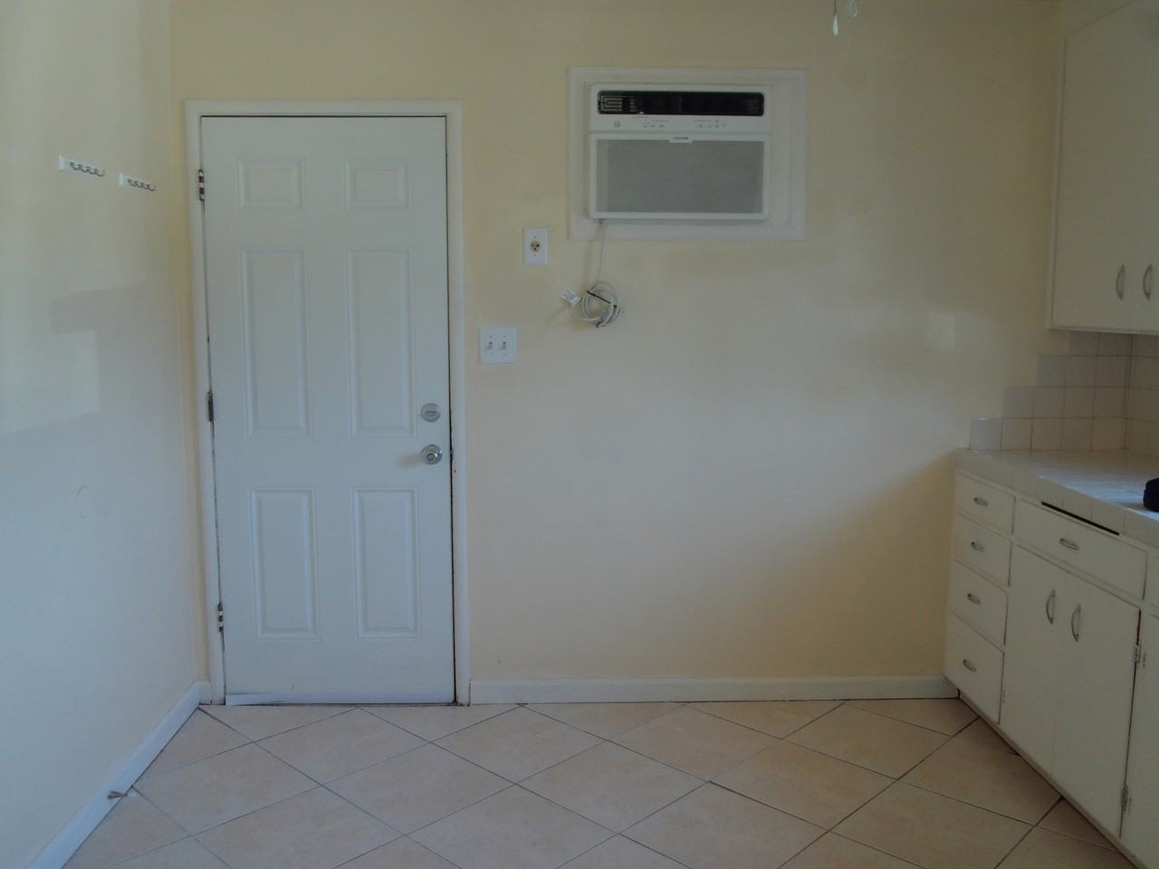 1126 El Margarita Road #A to #F - Photo 4 of 5