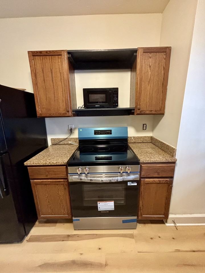 16808 Madison Avenue - Photo 5 of 20