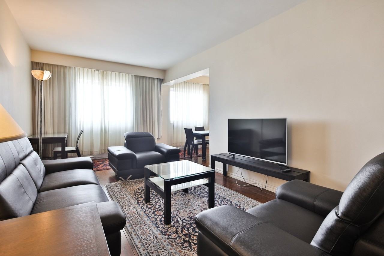 2445 Ch Sunset - Photo 2 of 12