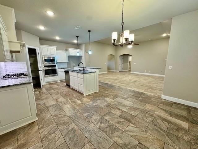 386 E Hayes St - Photo 7 of 19