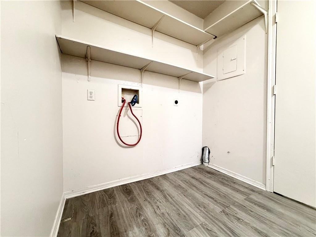 102 102  NW K  ST Unit #B #B - Photo 6 of 8