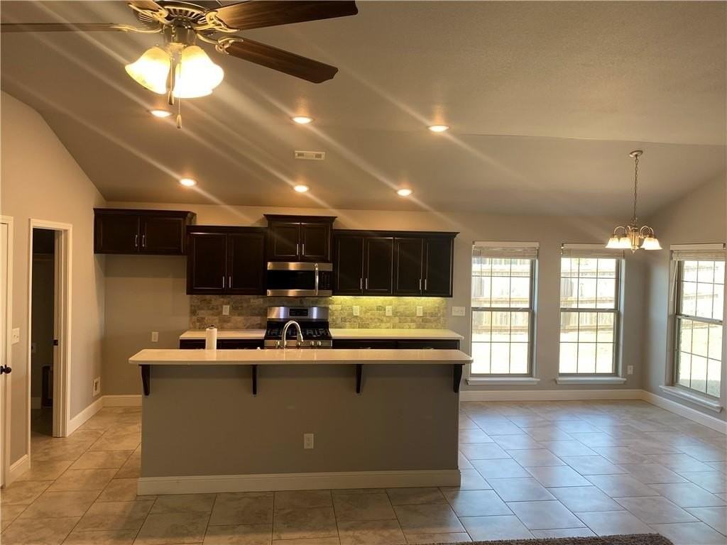 3550 Macintosh Way - Photo 4 of 28