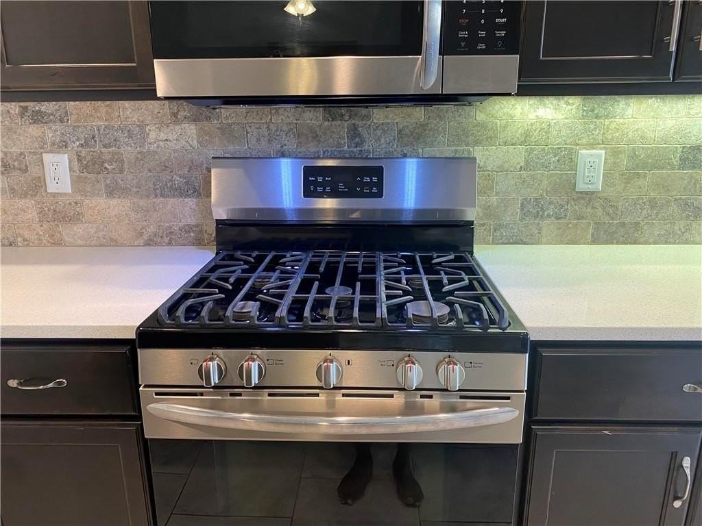 3550 Macintosh Way - Photo 7 of 28