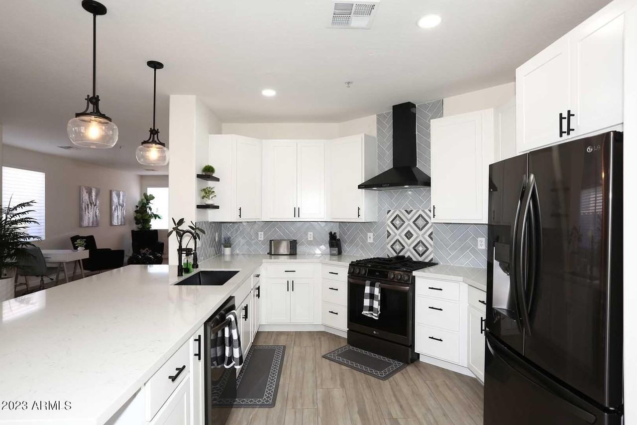 24624 North 72nd Place - Photo 3 of 42