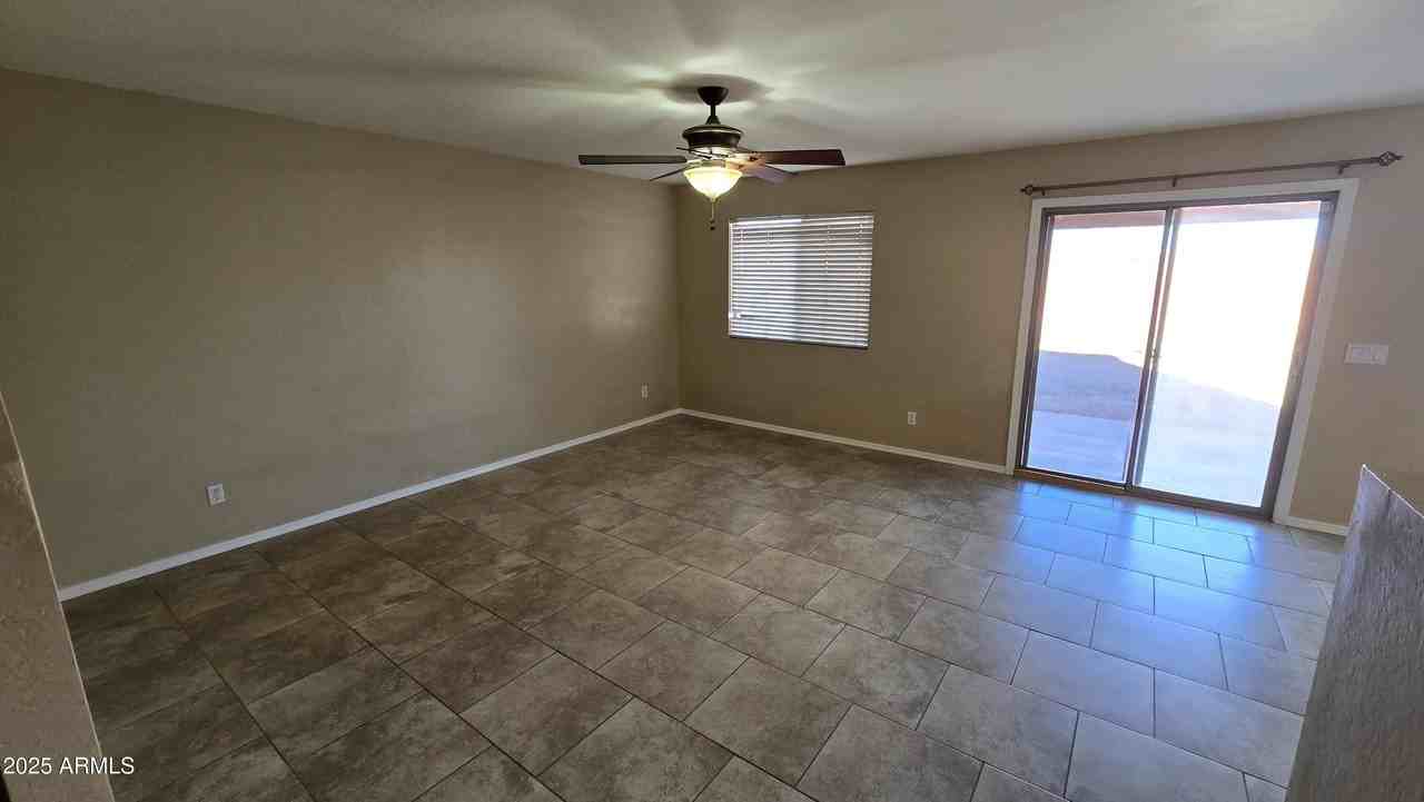 3630 North French Plaza - Photo 6 of 32