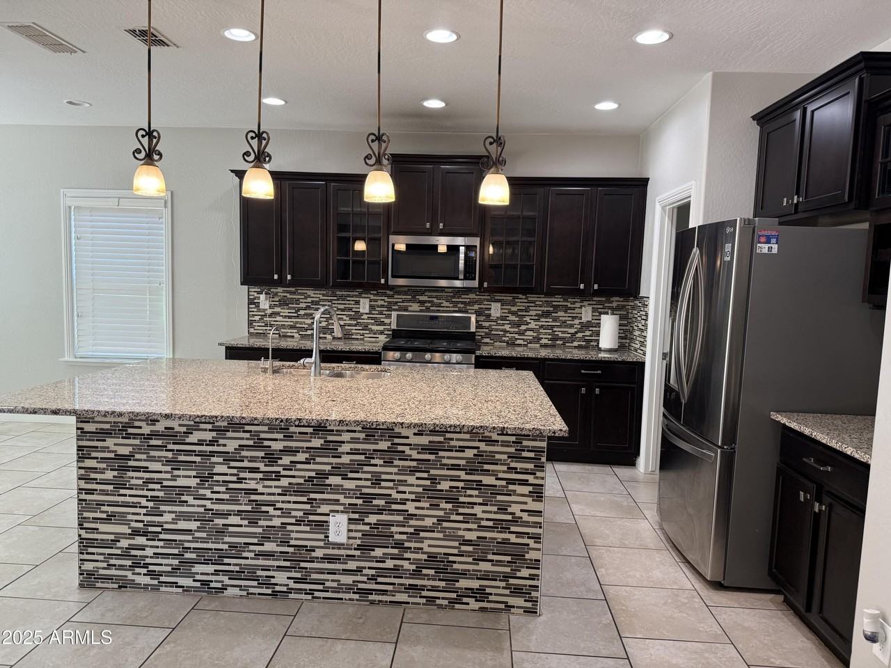 1843 Fetlock Trail - Photo 3 of 36