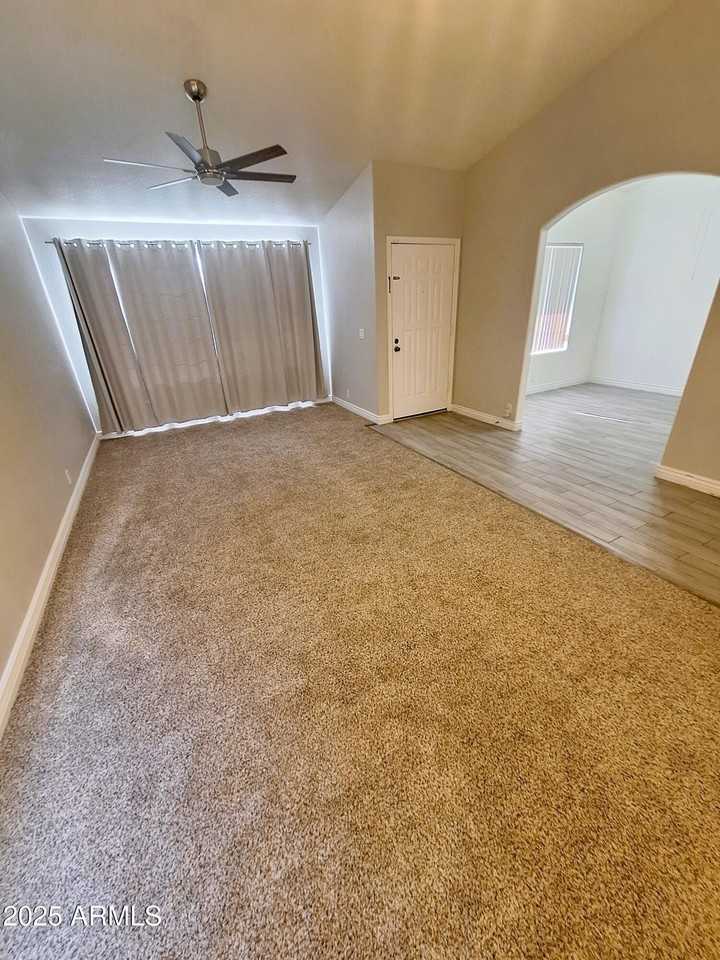 8512 W Tuckey Ln - Photo 7 of 26