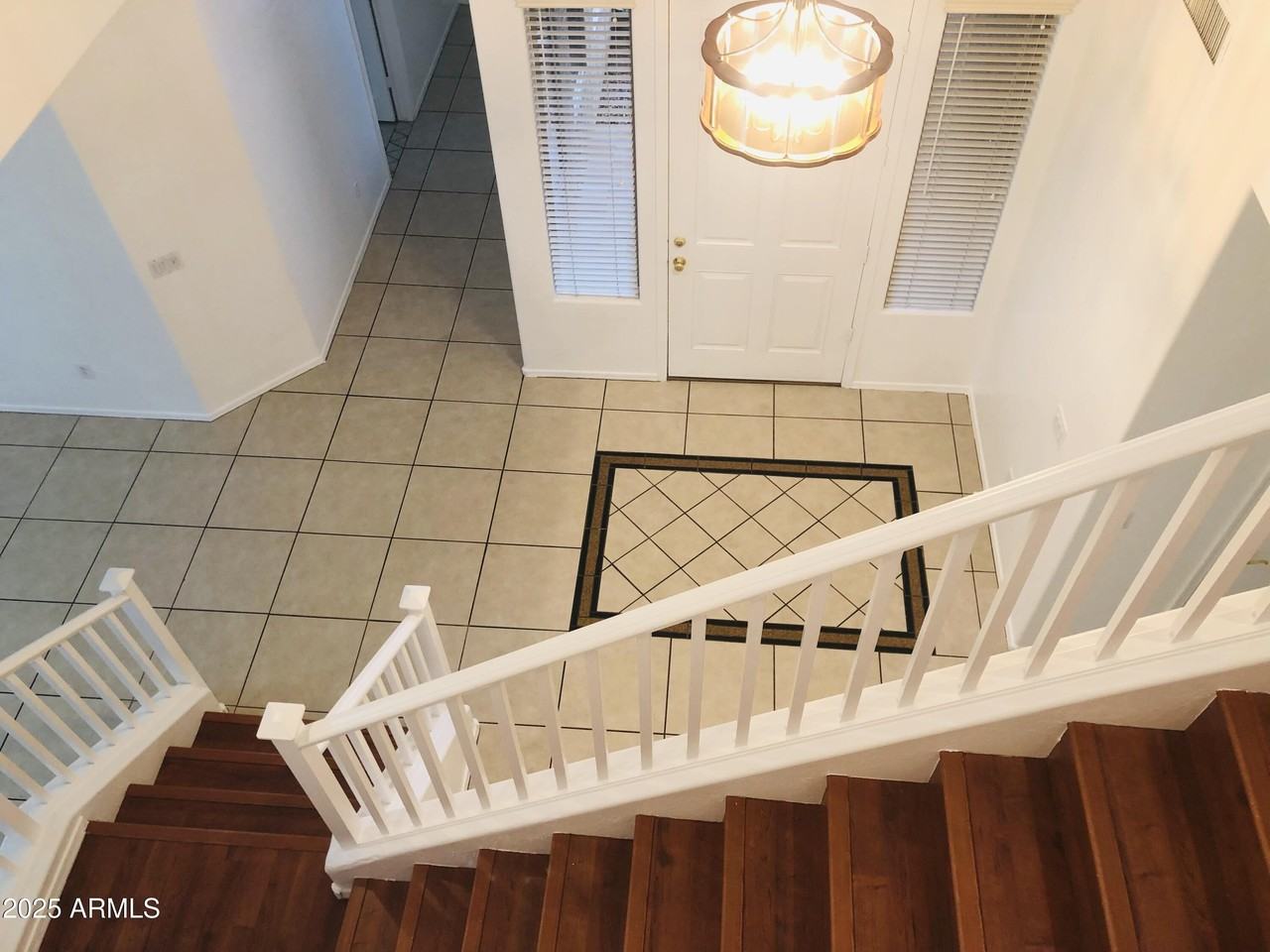 9940 East Medina Avenue - Photo 5 of 14