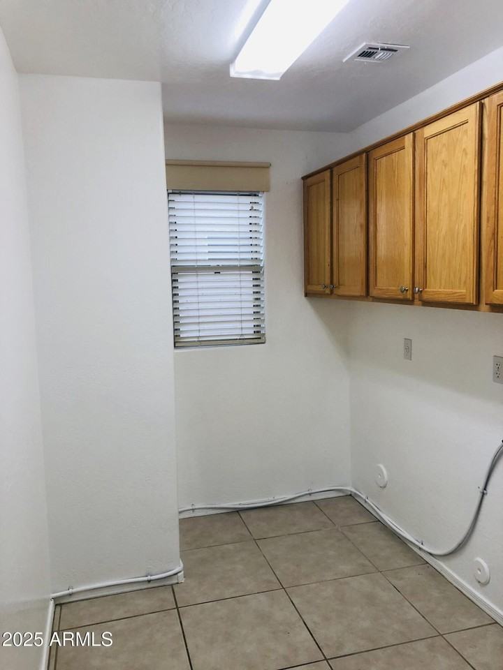 9940 East Medina Avenue - Photo 6 of 14