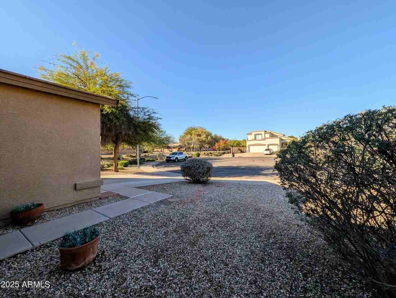 16071 W Gelding Dr - Photo 6 of 50