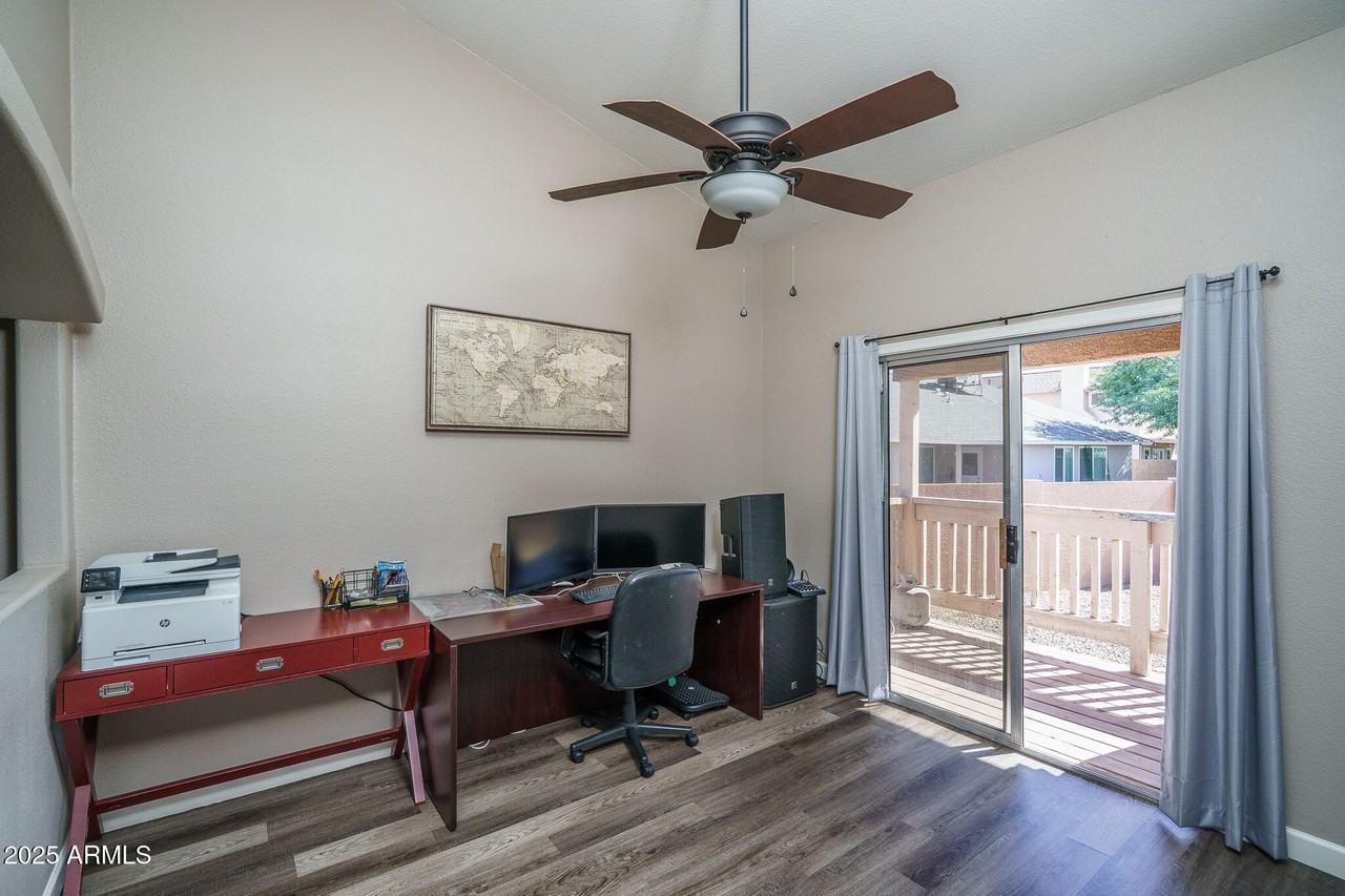 6615 North 89th Avenue - Photo 7 of 29