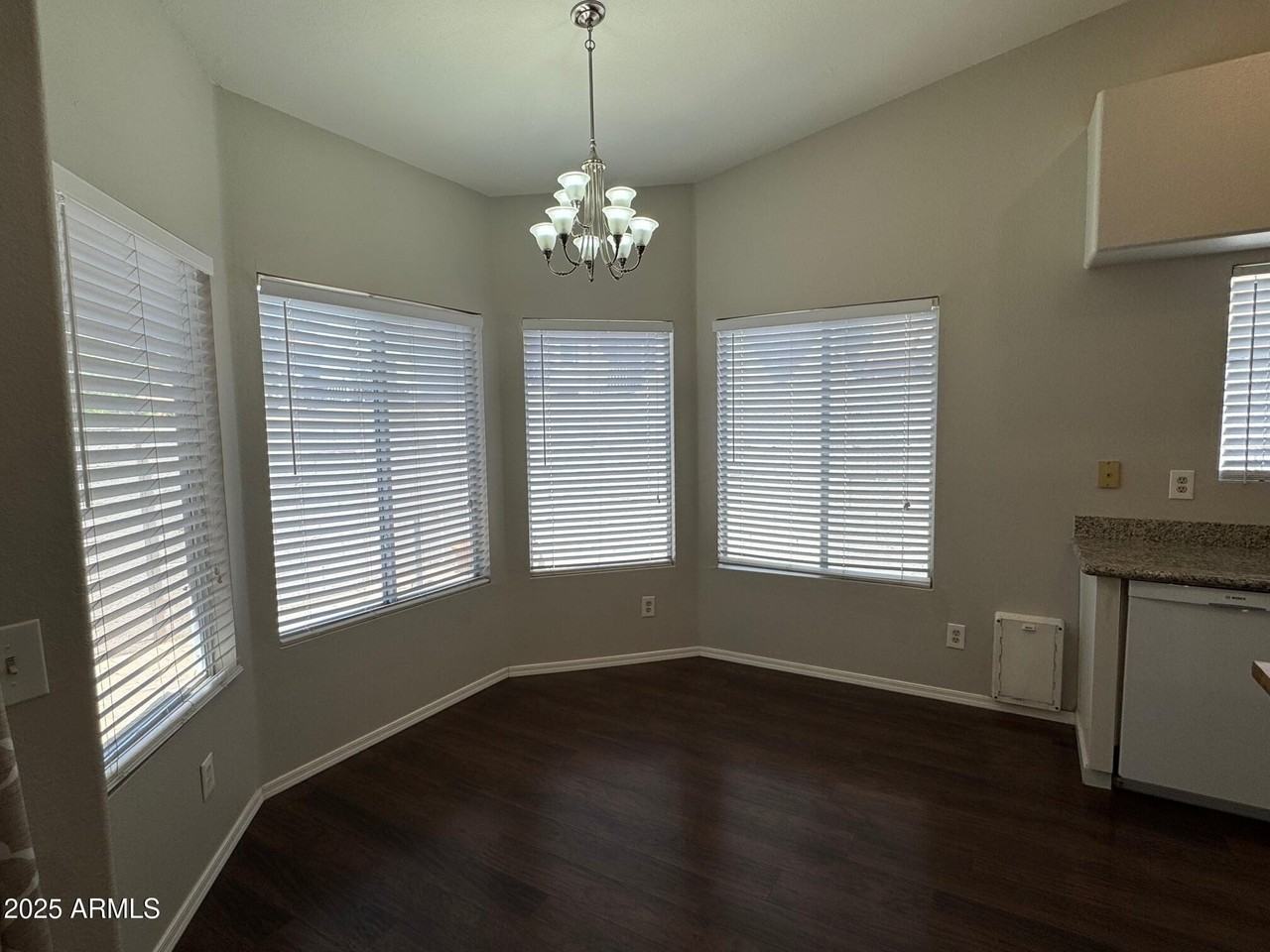 1822 S 39th St Unit 6 #6 - Photo 4 of 18