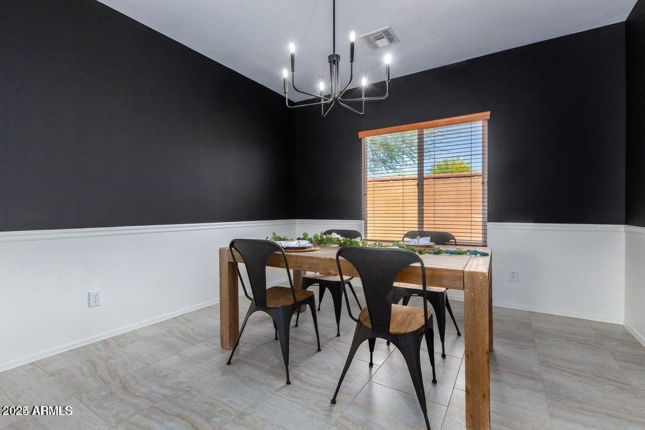 26180 West Wahalla Lane - Photo 2 of 14