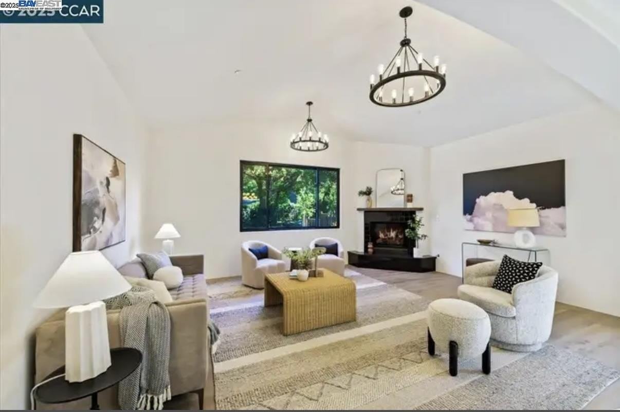 132 Quinterra Ln - Photo 4 of 26