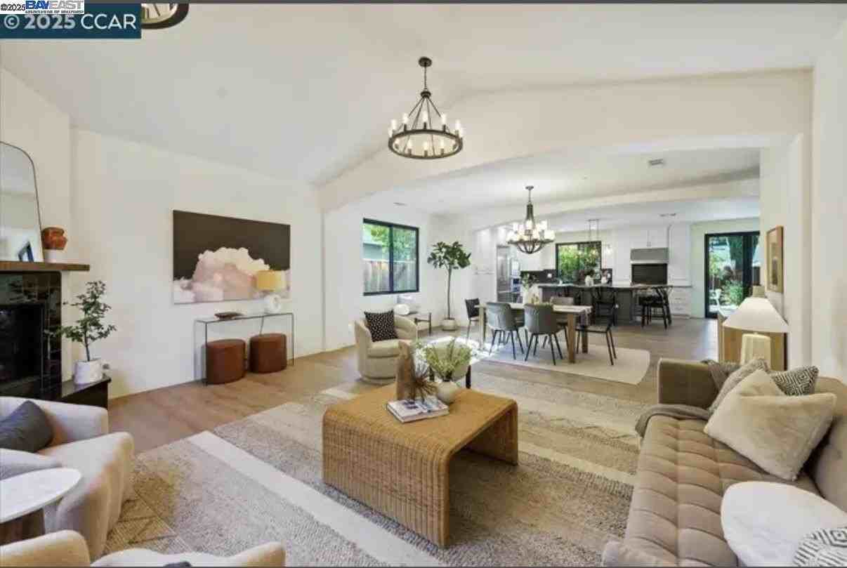 132 Quinterra Ln - Photo 7 of 26