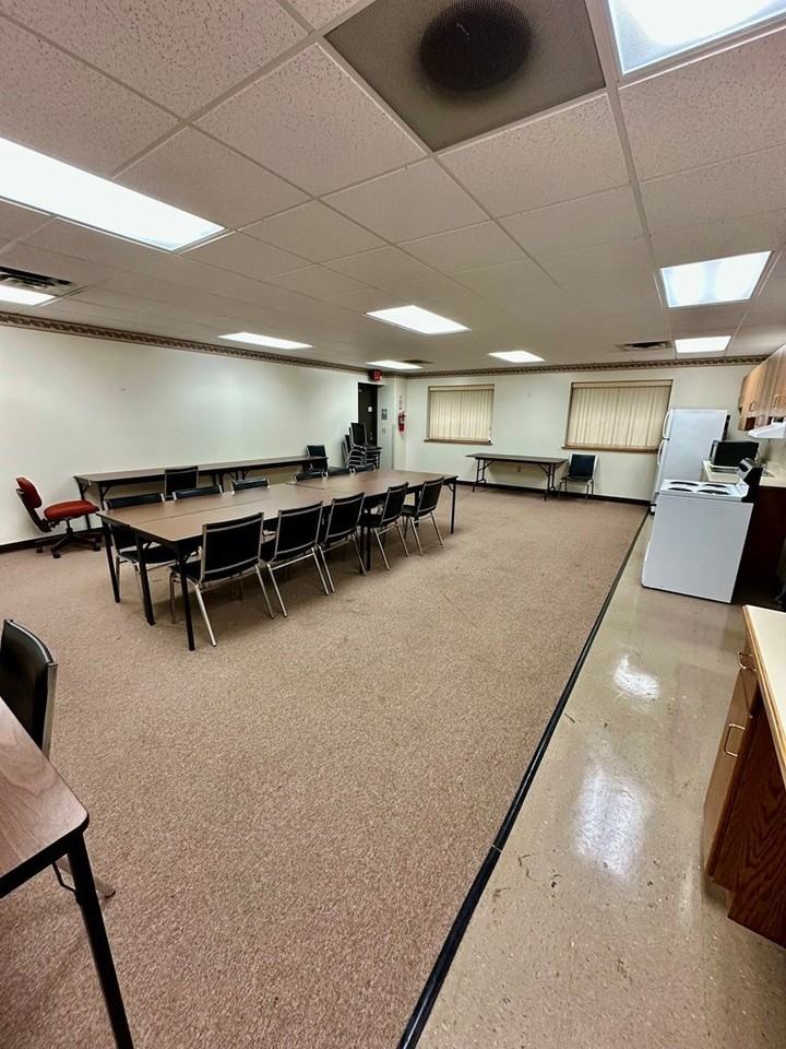 337 Industrial Park Rd - Photo 4 of 11