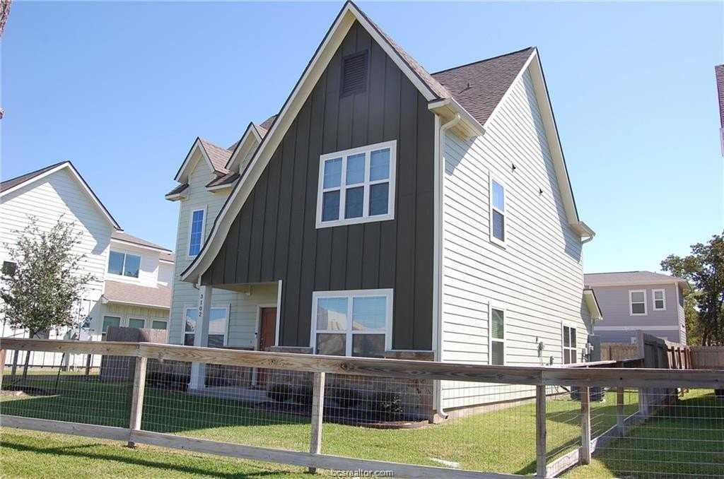 3102 Green St - Photo 2 of 26