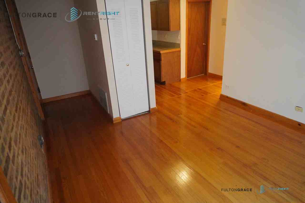 6357 North Lakewood Avenue #GW - Photo 6 of 17