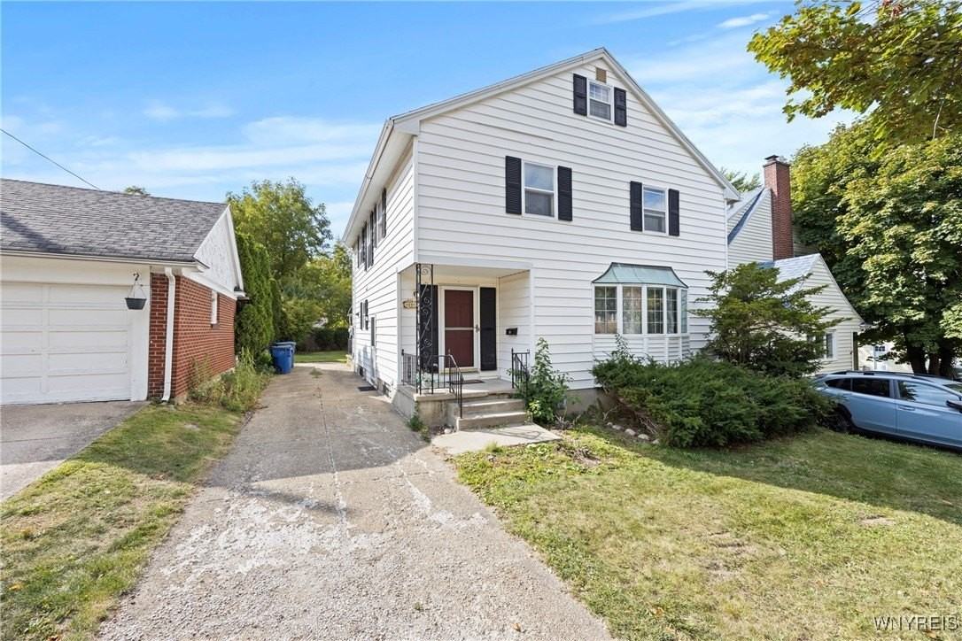 80 Capen Blvd - Photo 3 of 43