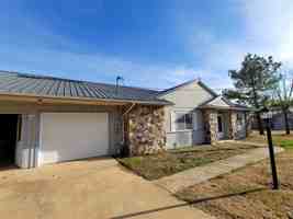 featured image of 14 Madonna Drive