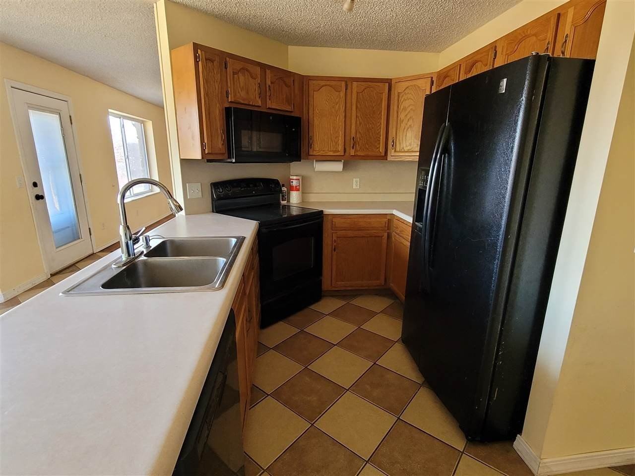 14 Madonna Drive - Photo 5 of 33