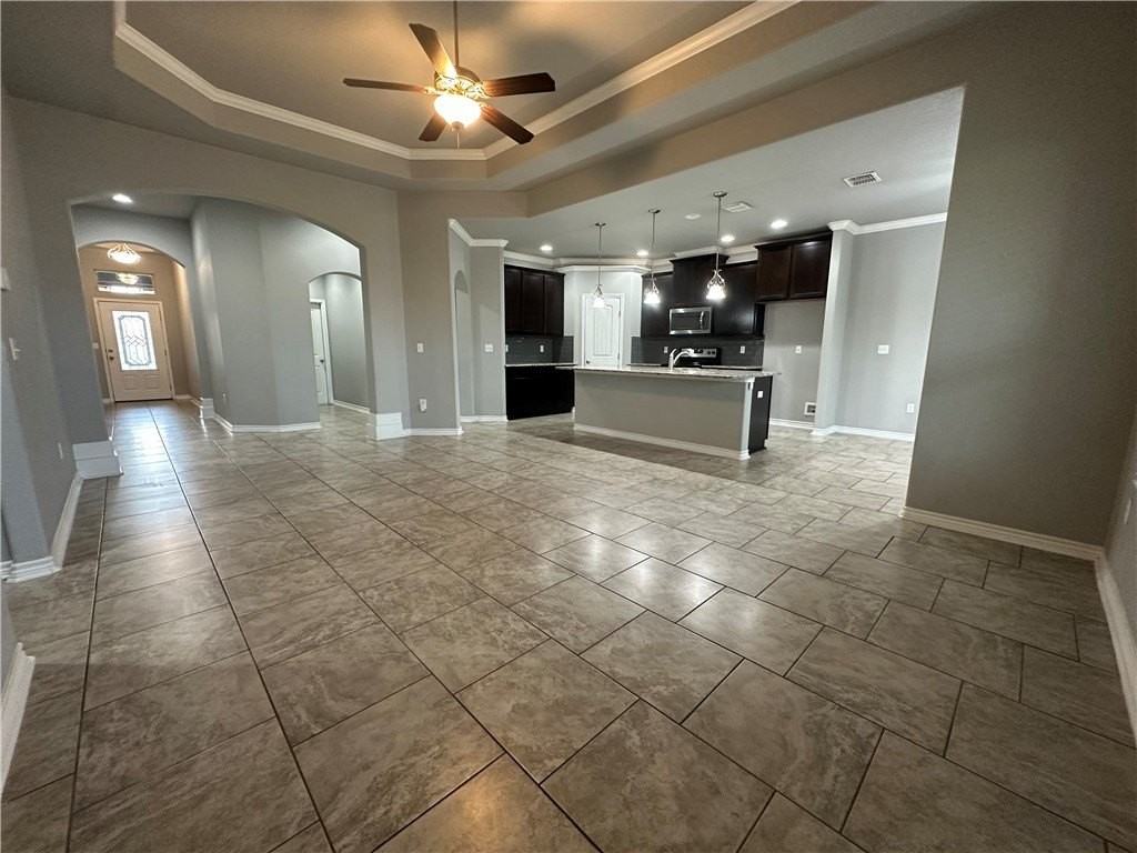 1015 Santa Catalina Street - Photo 3 of 34