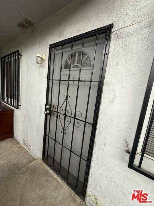 7932 Brimfield Ave - Photo 2 of 8