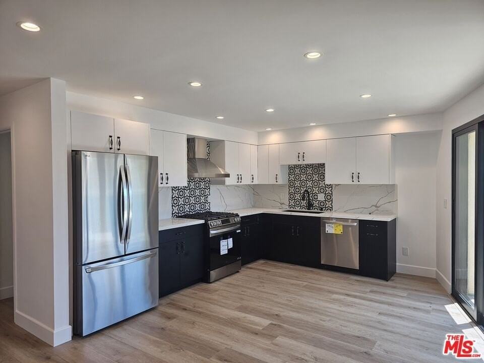 5247 West 9th Street - Photo 4 of 21