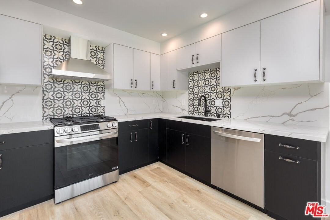 5247 West 9th Street - Photo 6 of 21