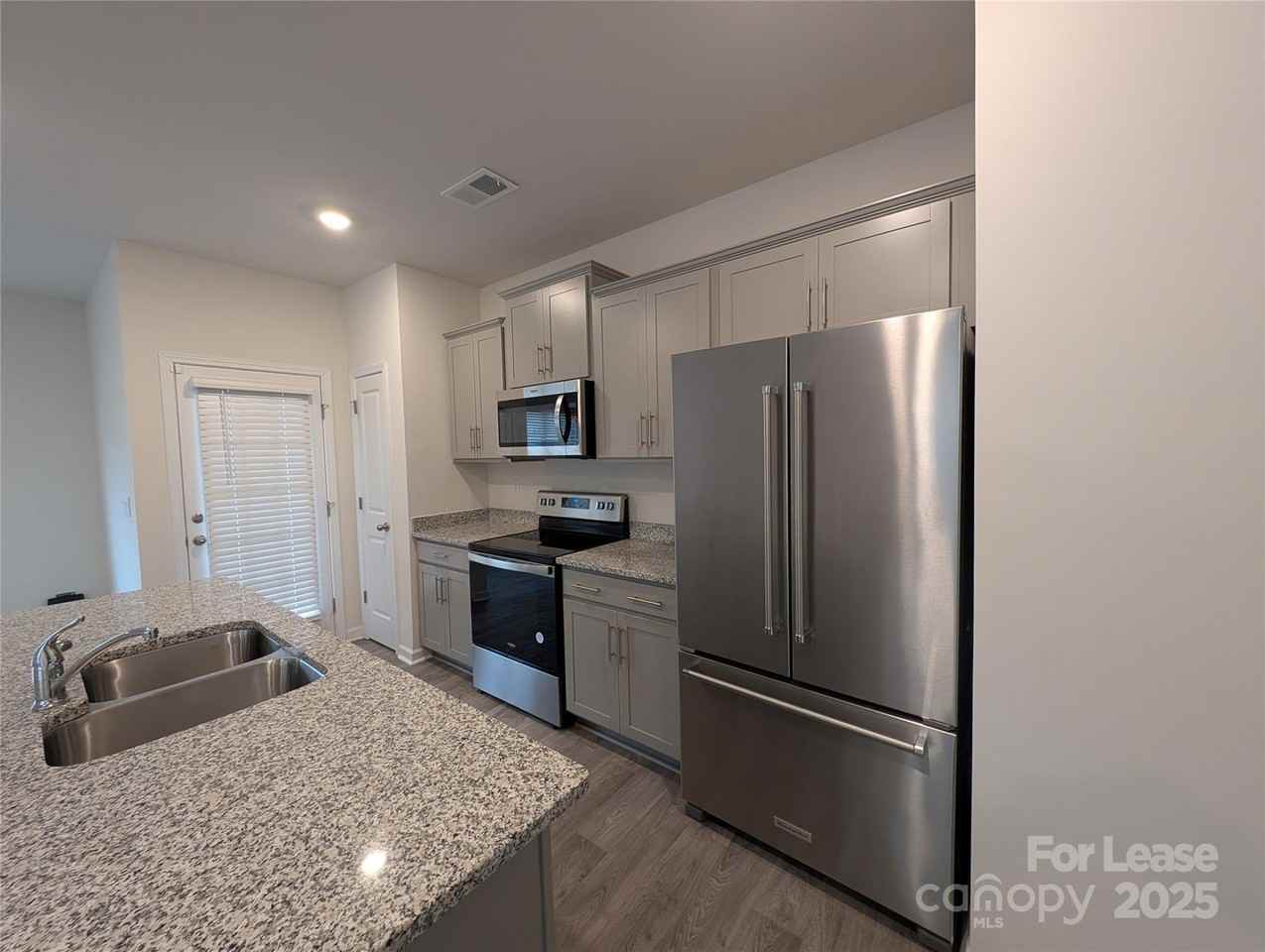 9043 Lowfalls Ln - Photo 3 of 26