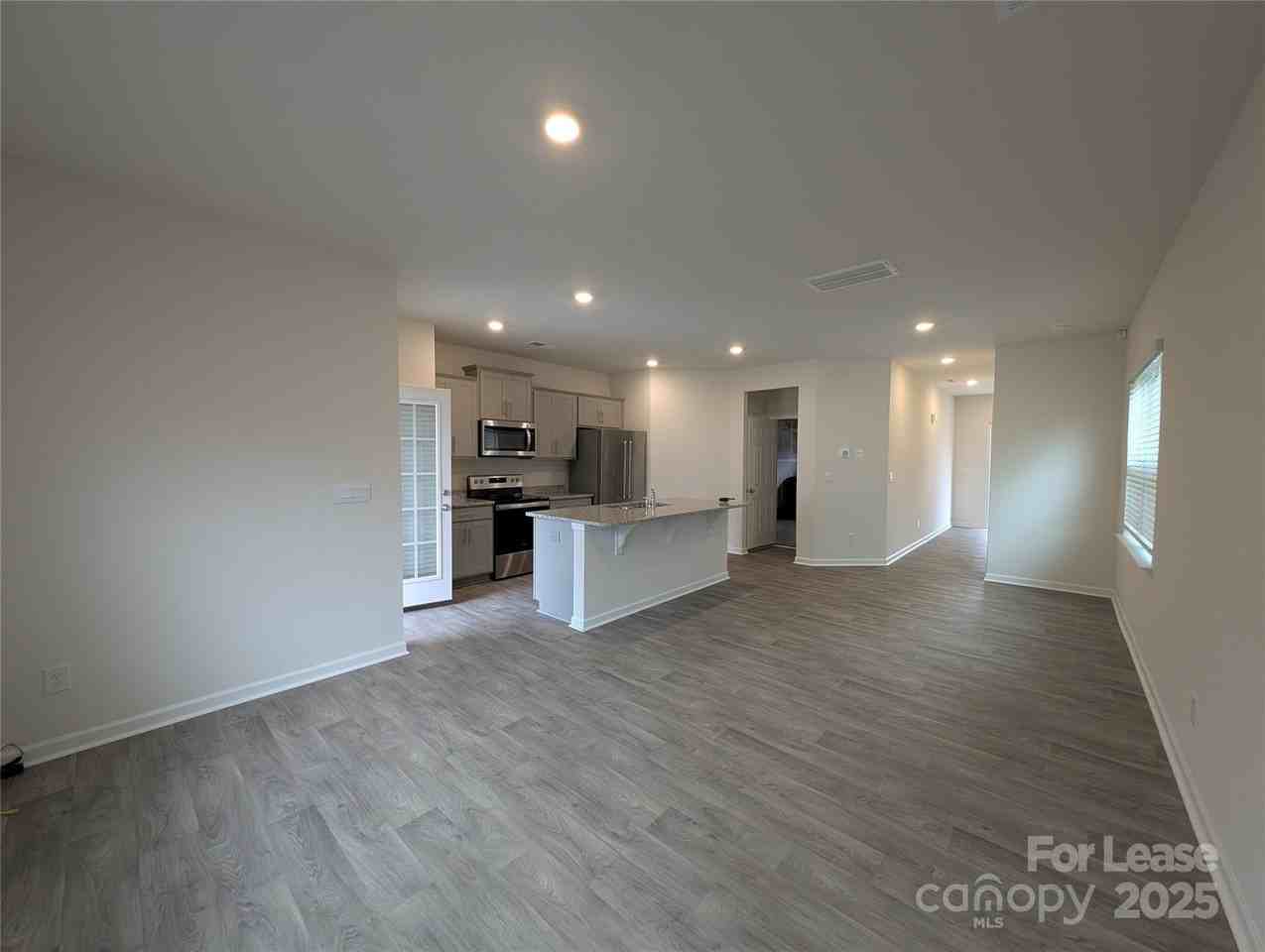 9043 Lowfalls Ln - Photo 6 of 26