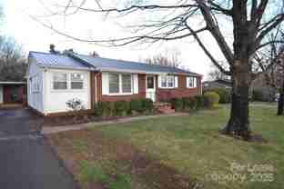 2037 North Deal Avenue - Photo 1 of 1