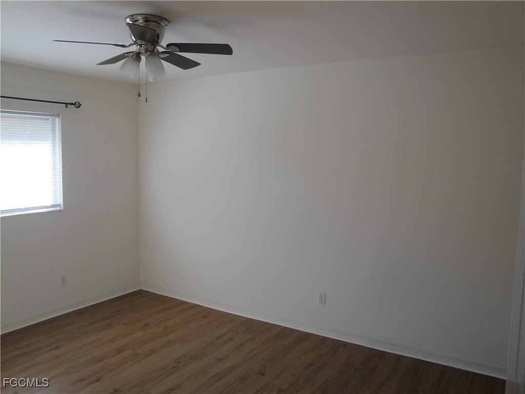 709 Se 20th Pl - Photo 7 of 11