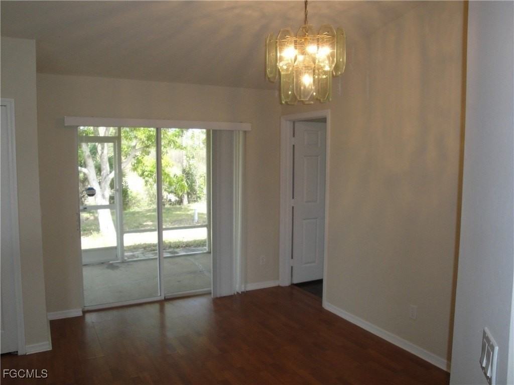 1243 Damen St E - Photo 6 of 15