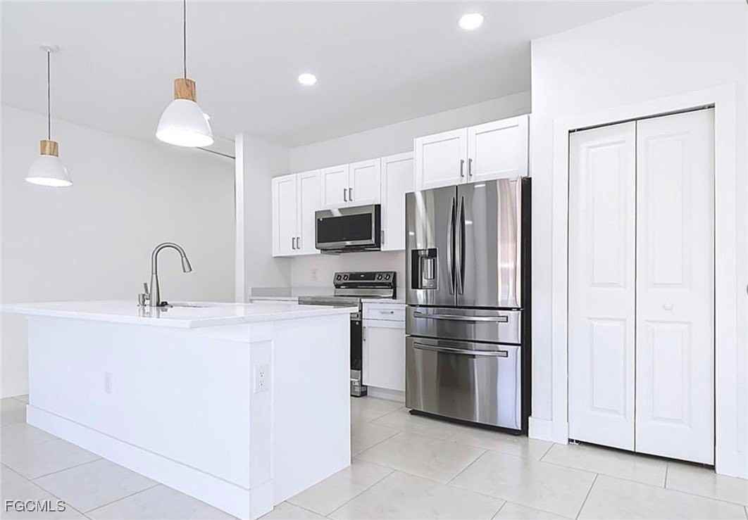 829 Wabash St - Photo 3 of 6