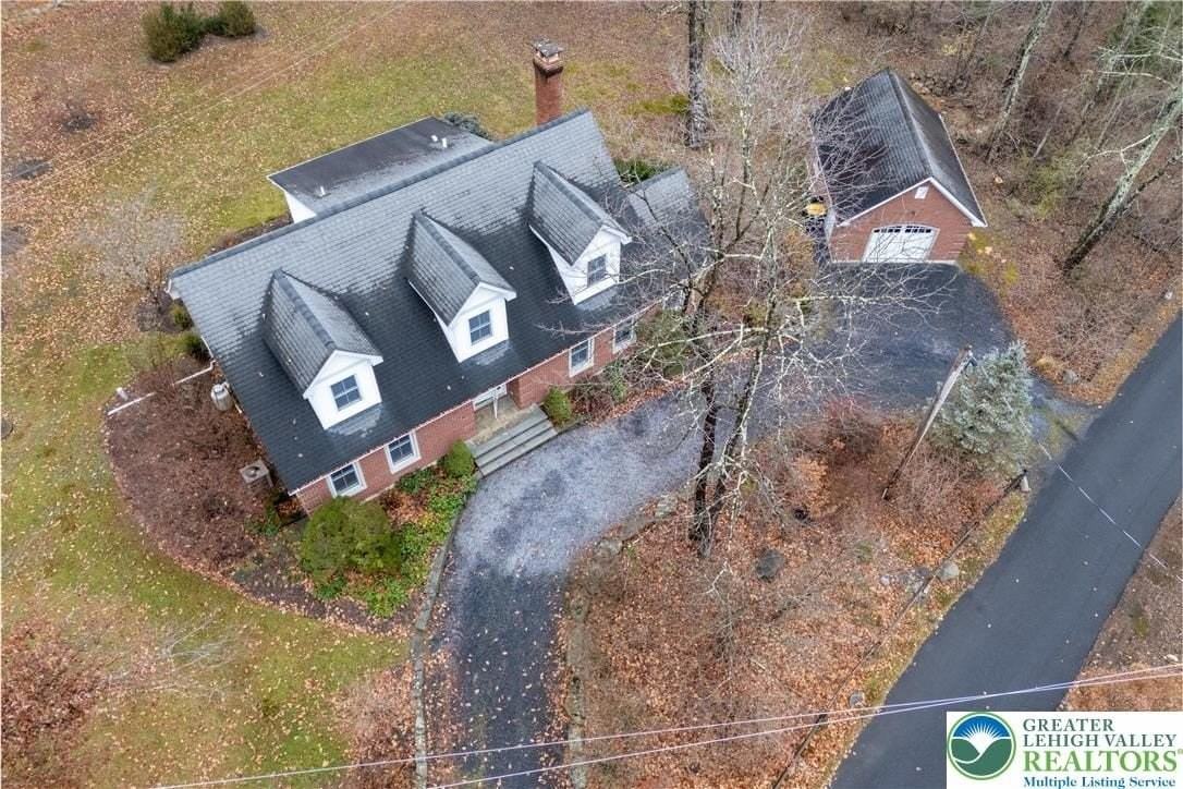 401 Echo Lake Dr - Photo 3 of 44