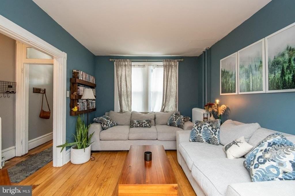 445 Nevin St - Photo 6 of 50