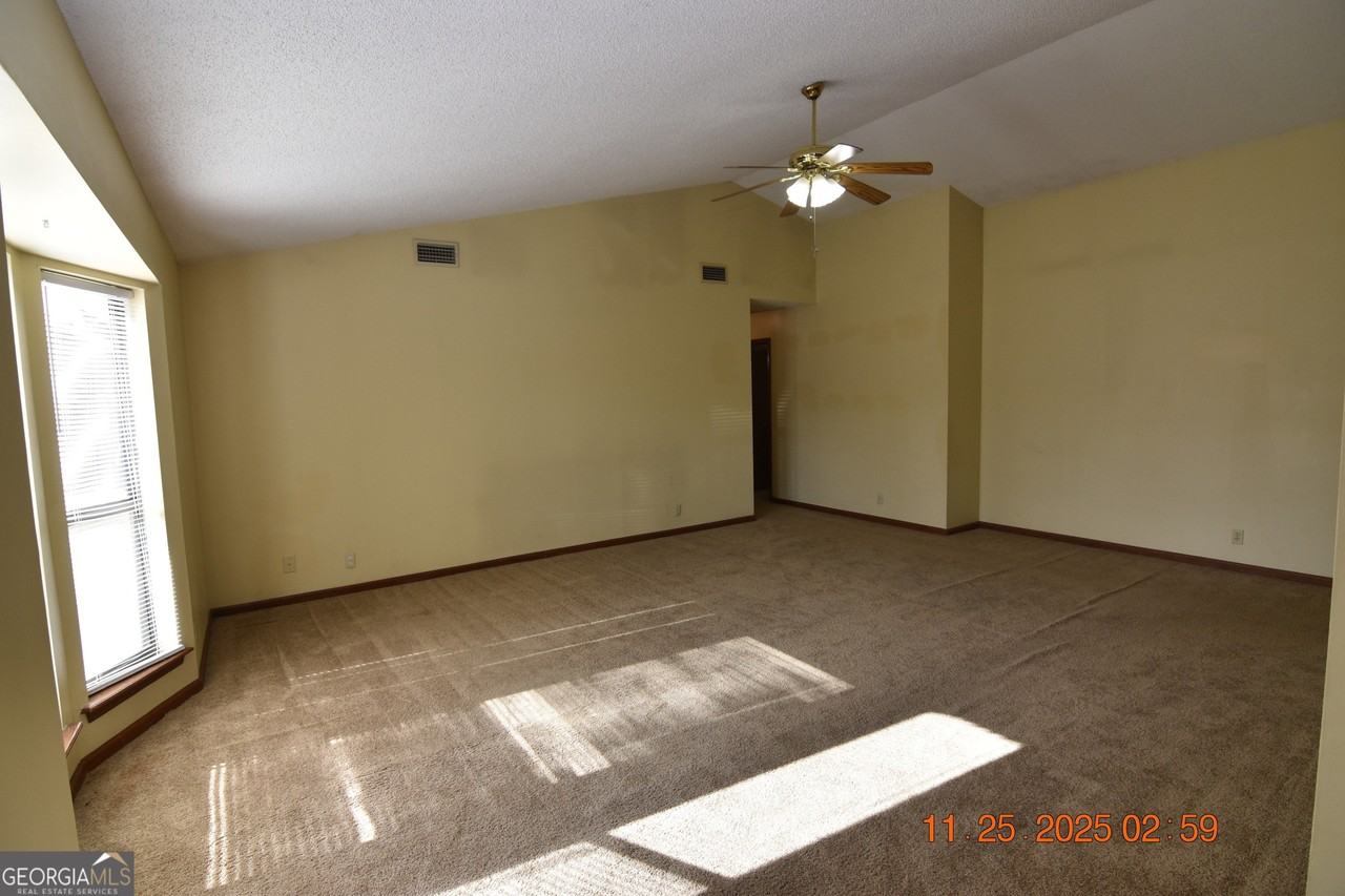 108 Cambray Circle - Photo 4 of 24