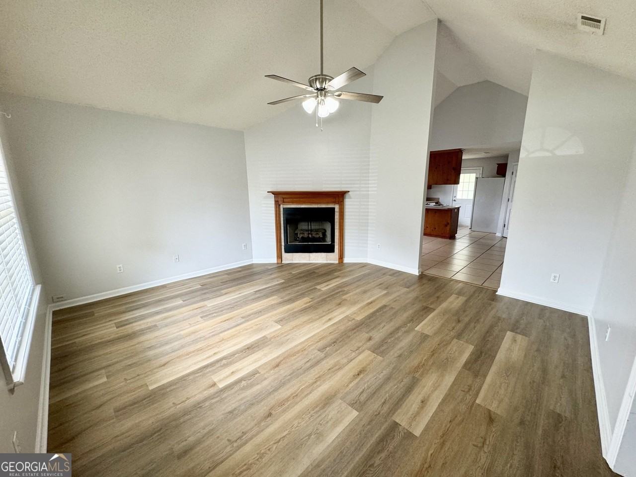 308 Strawbridge Ln - Photo 2 of 11