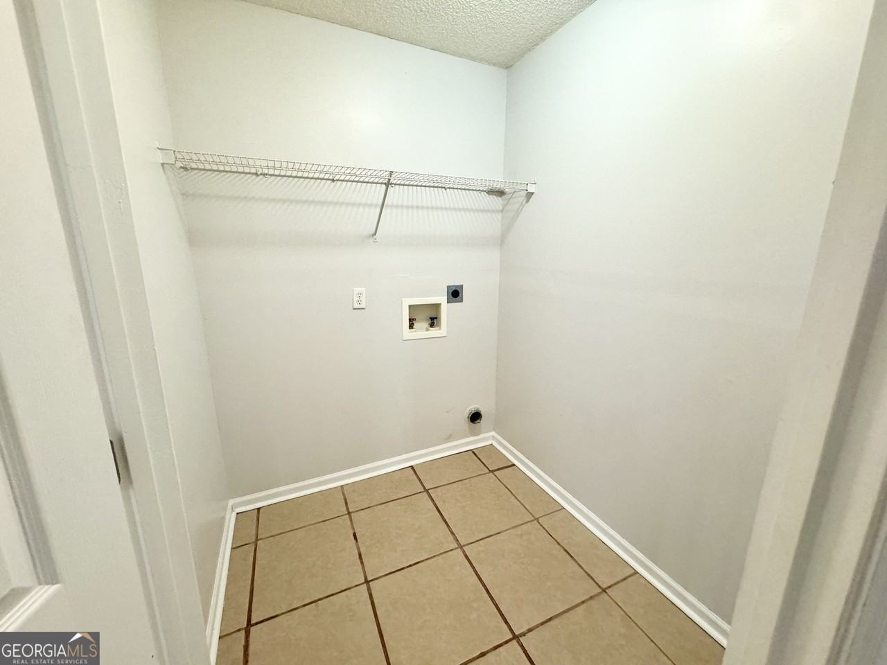 308 Strawbridge Ln - Photo 5 of 11