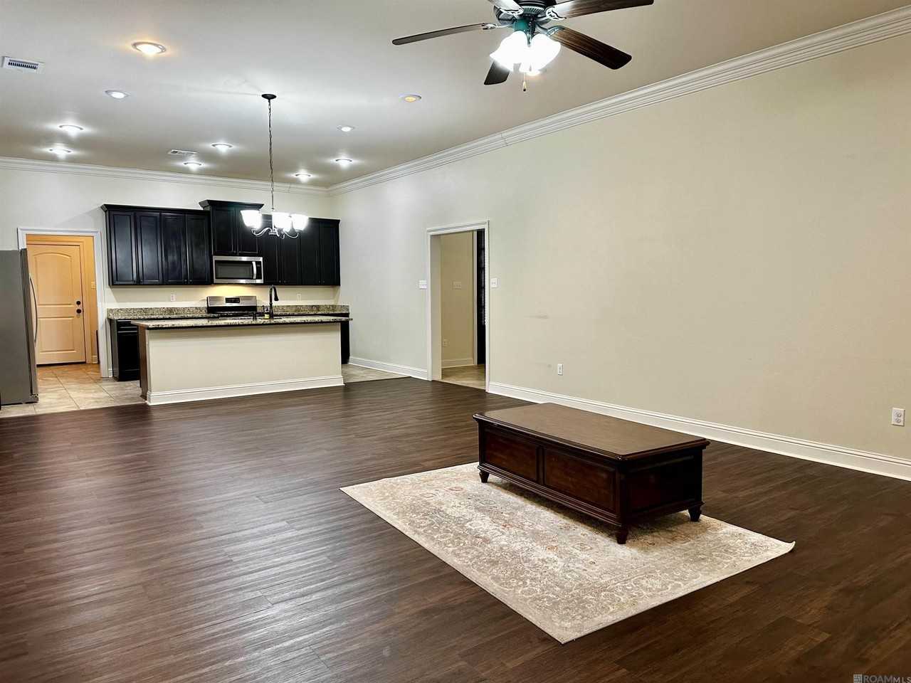 18176 Old Reserve Dr - Photo 3 of 16