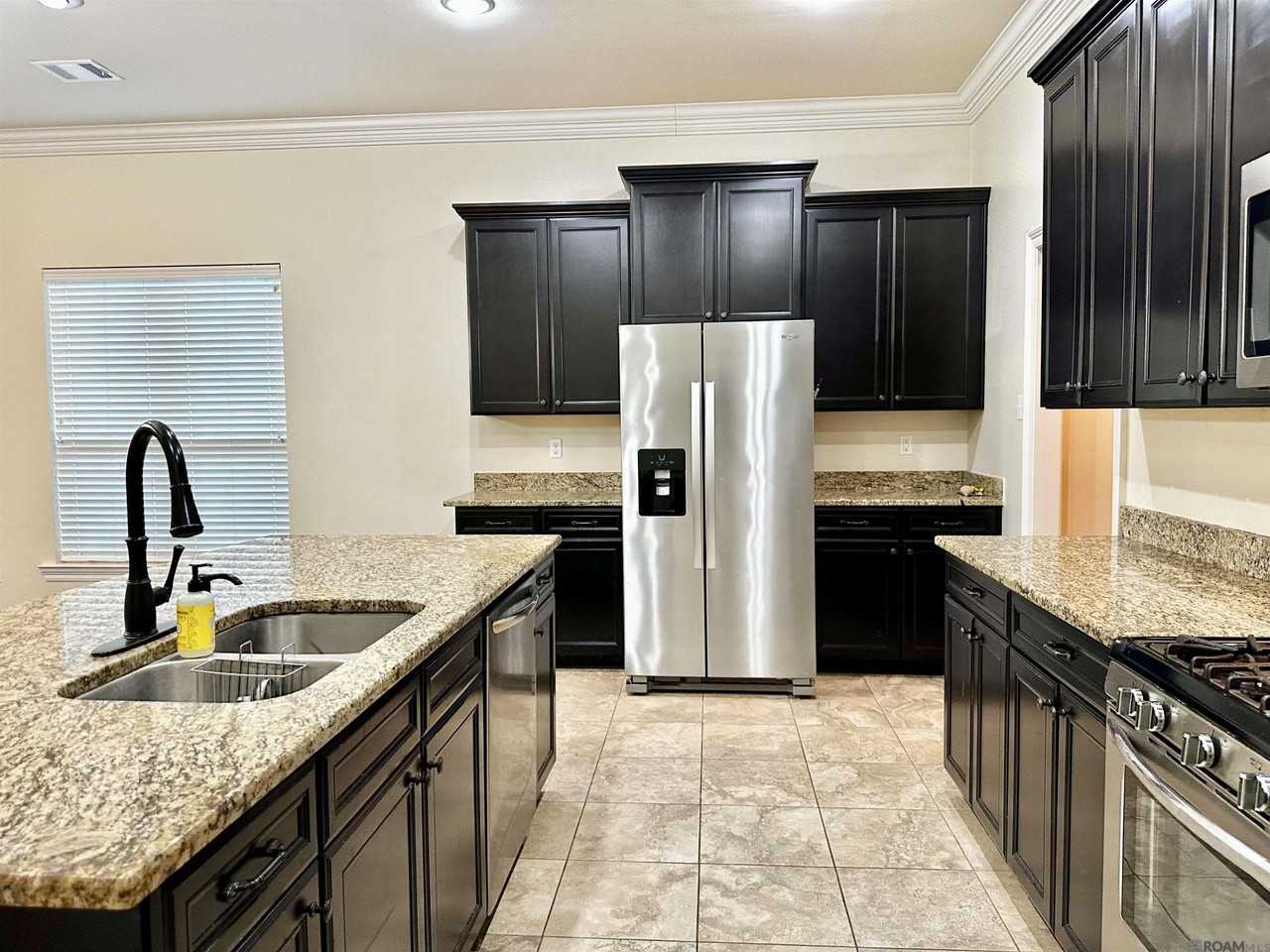 18176 Old Reserve Dr - Photo 5 of 16