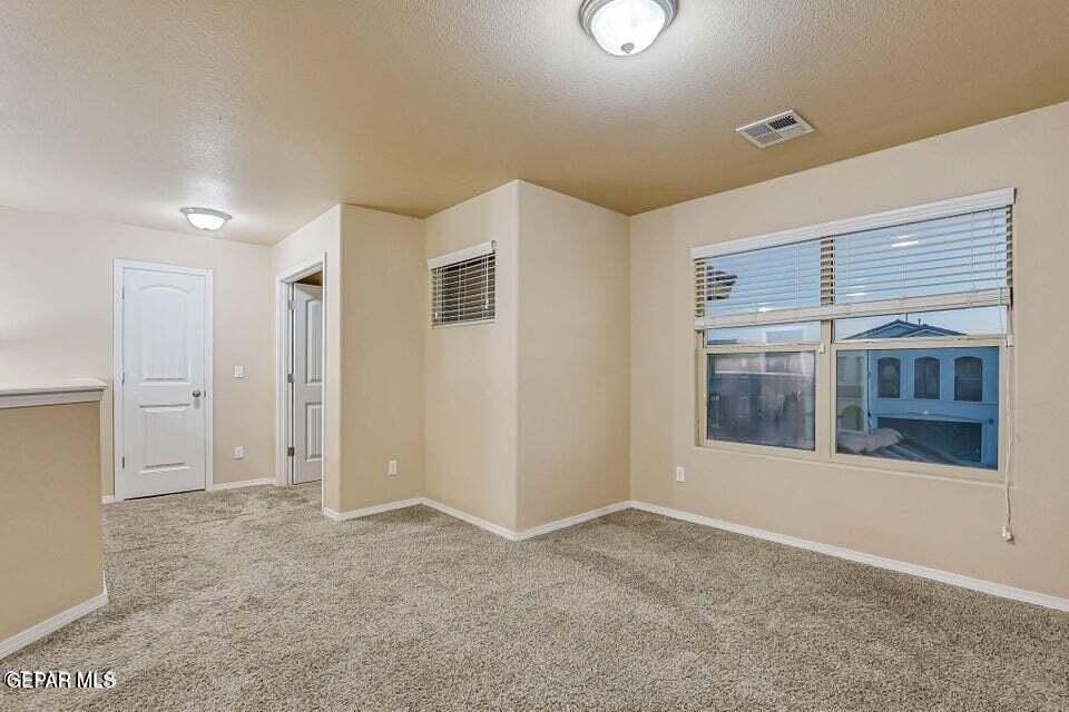 12445 Chamberlain Dr - Photo 7 of 19