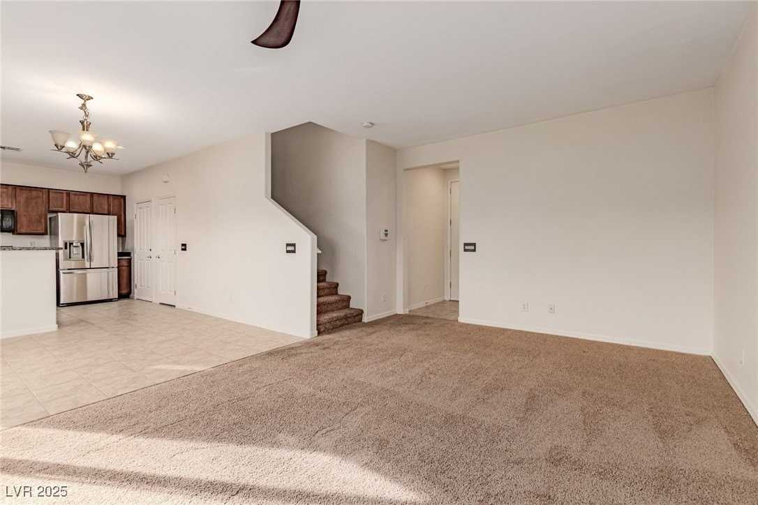 10537 Bandera Mountain Ln - Photo 3 of 29