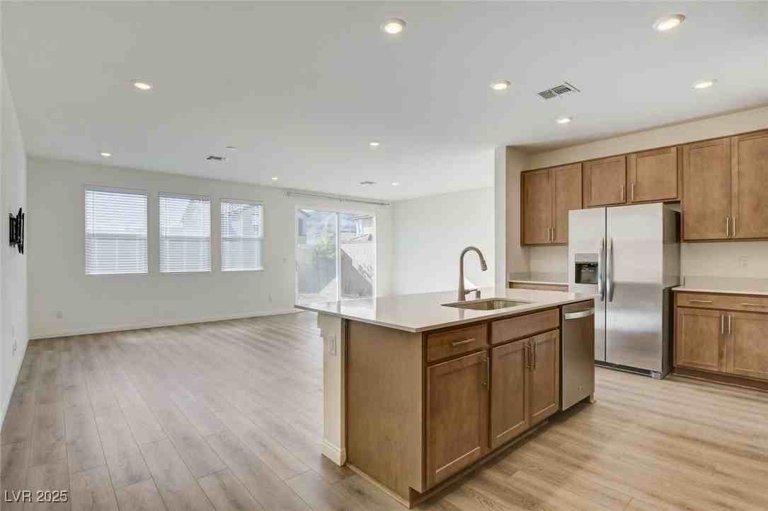 10039 Sir Atlas Court - Photo 4 of 36